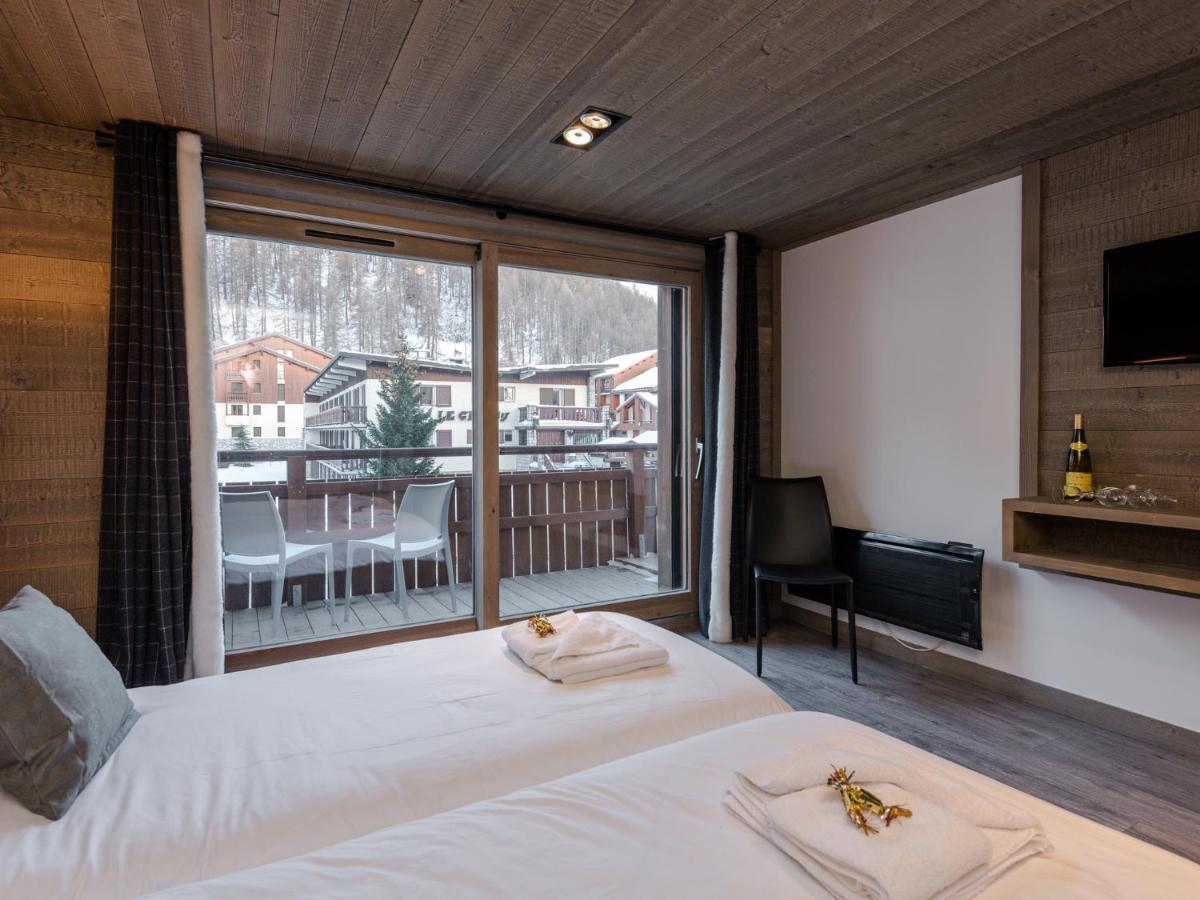 Hotel Victoria Lodge By Skinetworks Val-dʼIsère エクステリア 写真